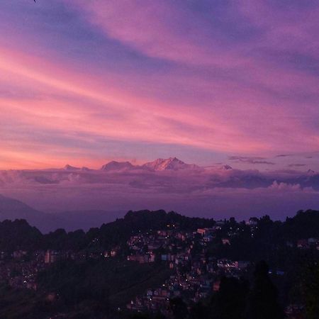 Indivar Homestay Darjeeling  Luaran gambar