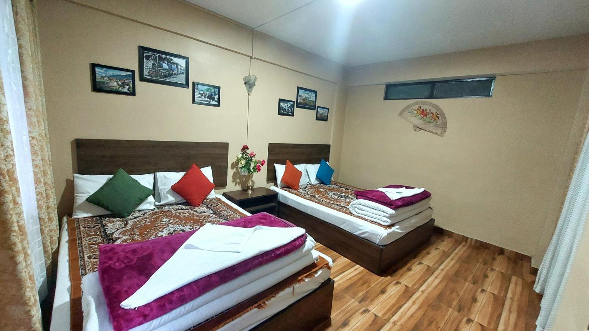 Indivar Homestay Darjeeling  Luaran gambar
